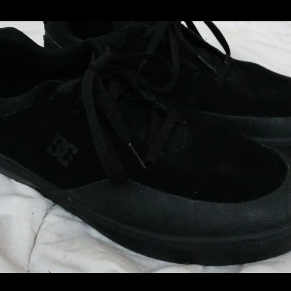 DC Infinites Skate shoe